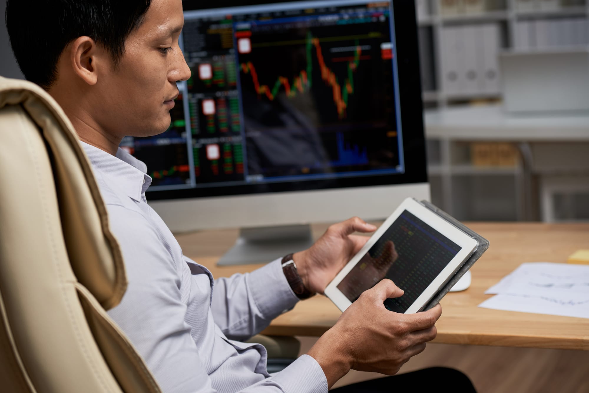 one-click trade across accounts - cirrus.trade